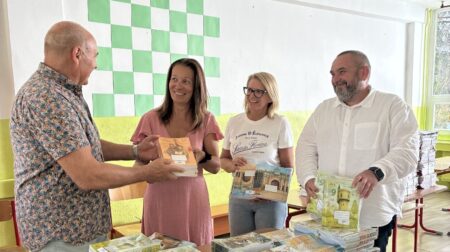 Idén is ingyenes füzetcsomagot kapnak a komáromi diákok